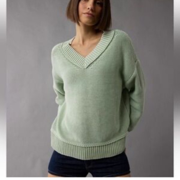 American Eagle Outfitters Sage Green Knit Pullover V-Neck XS - Picture 6 of 6